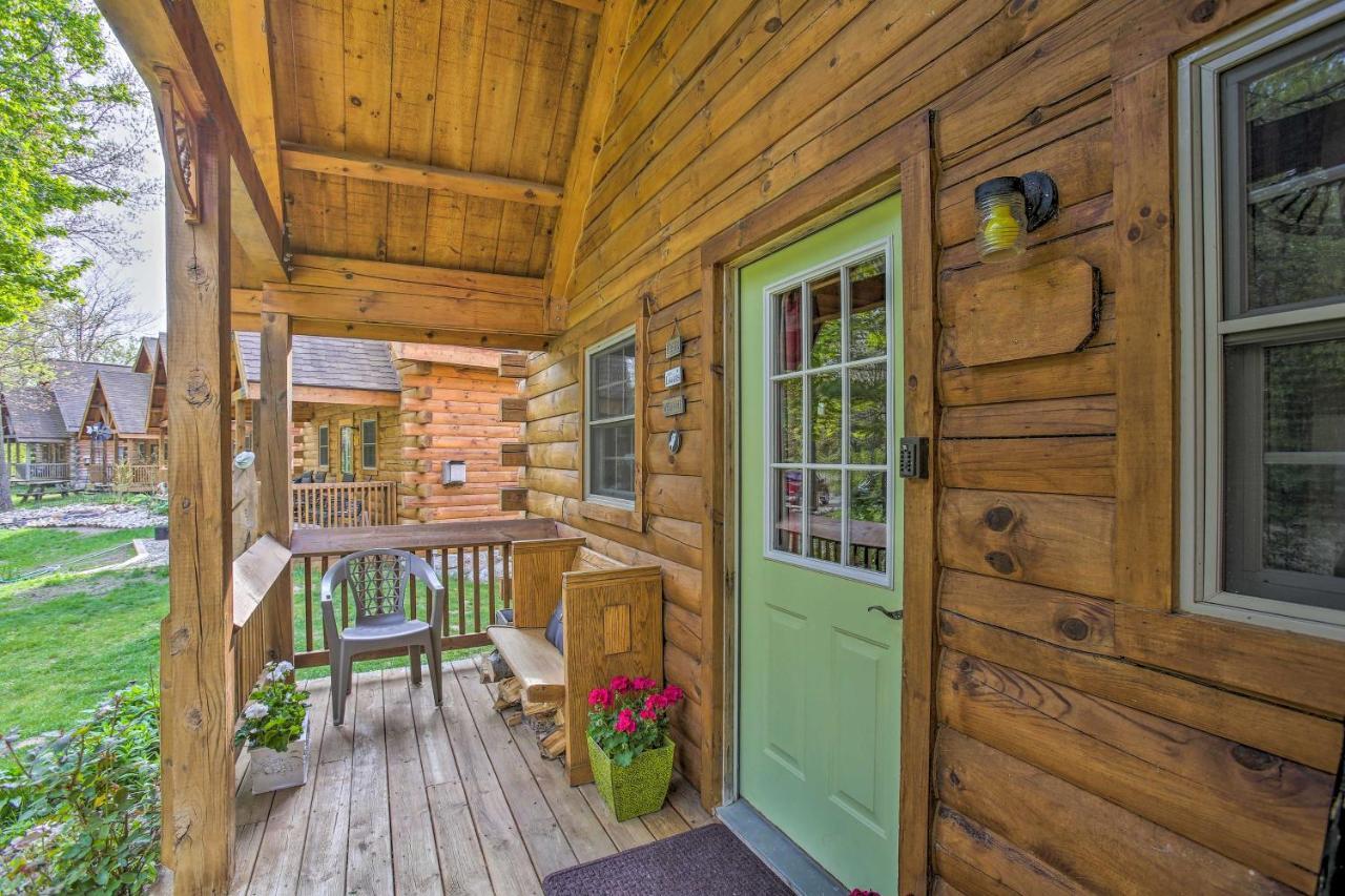 Resort Cabin With Fire Pit Golf, Hike And Play! Rothbury المظهر الخارجي الصورة