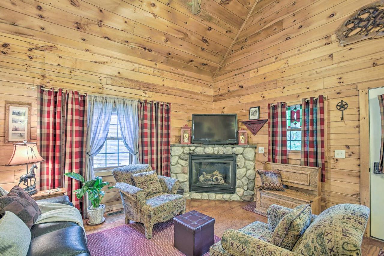 Resort Cabin With Fire Pit Golf, Hike And Play! Rothbury المظهر الخارجي الصورة