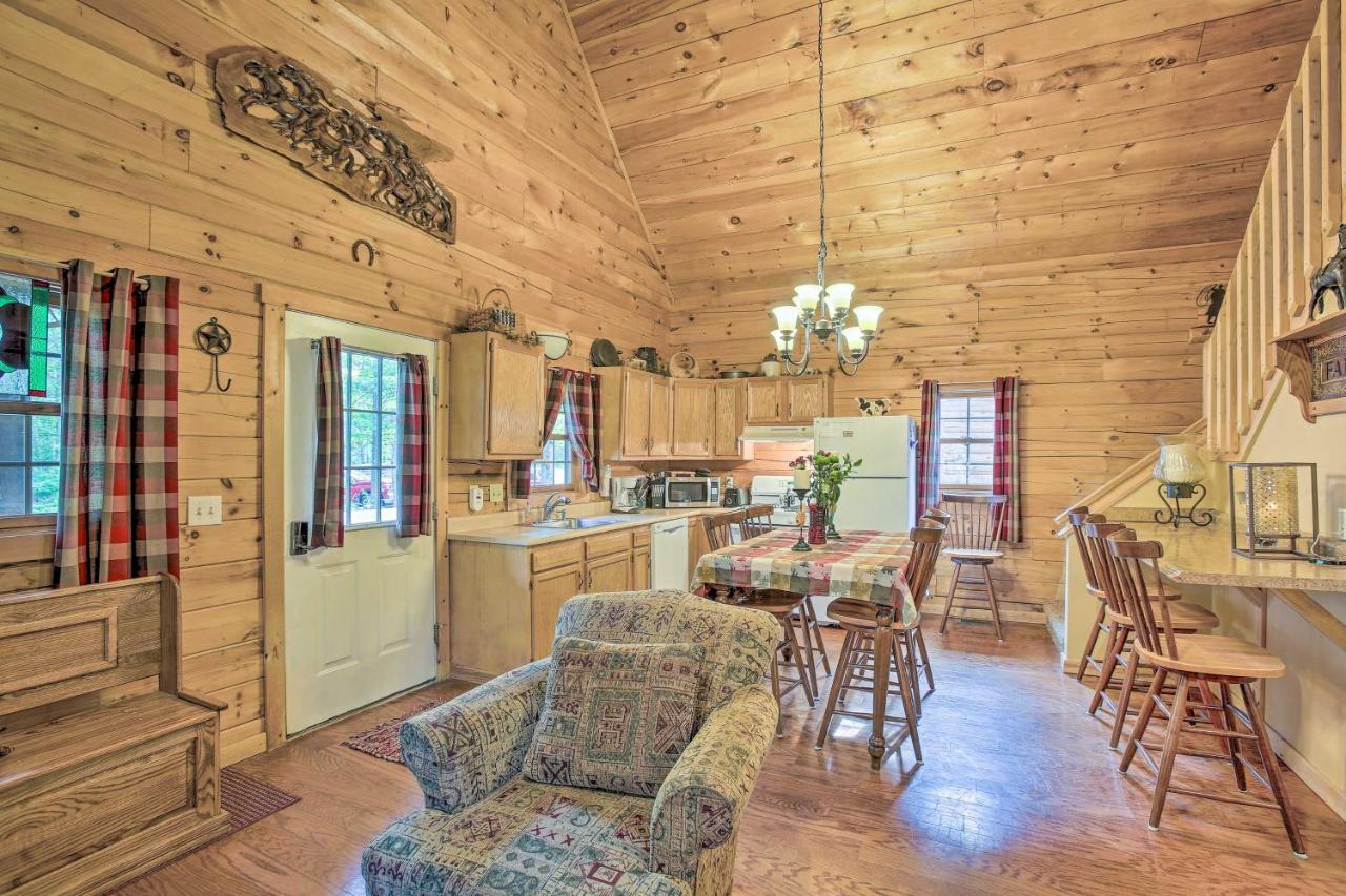 Resort Cabin With Fire Pit Golf, Hike And Play! Rothbury المظهر الخارجي الصورة